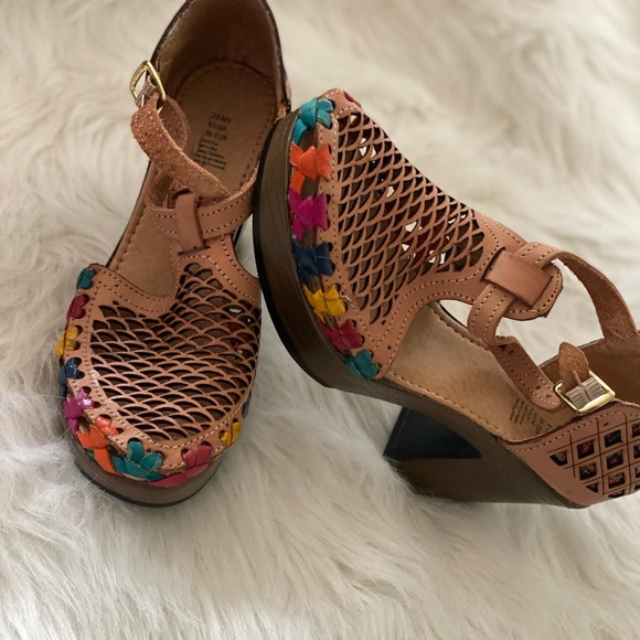 Girls Mexican Leather shoes - Picture 2 of 3